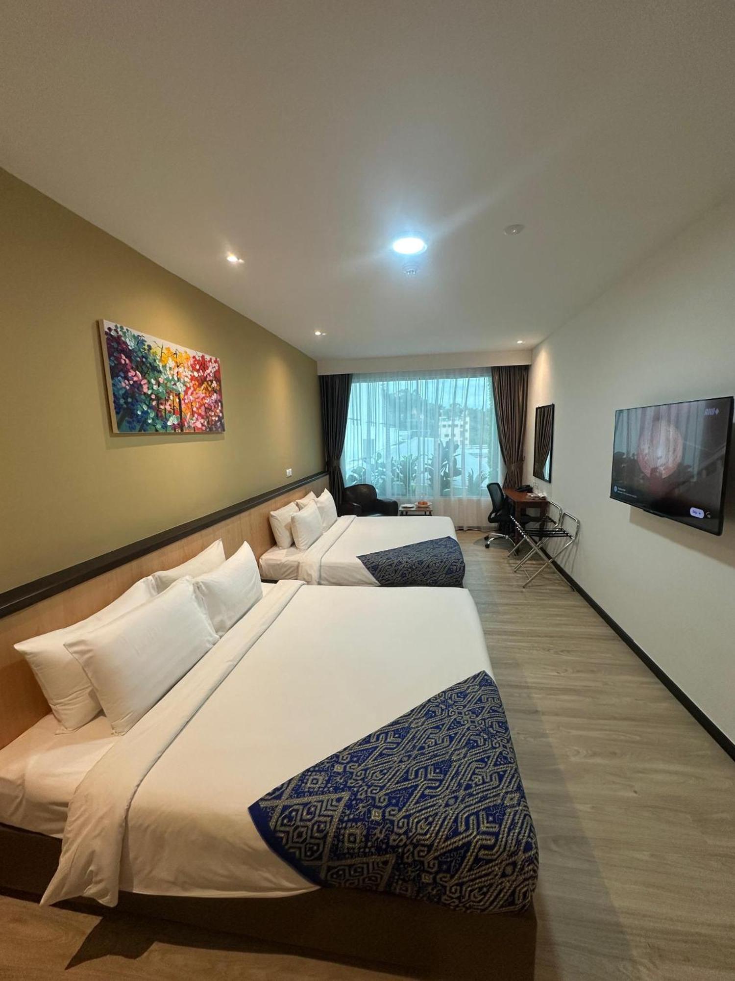 Hotel 7 Suria Kota Kinabalu Exterior foto